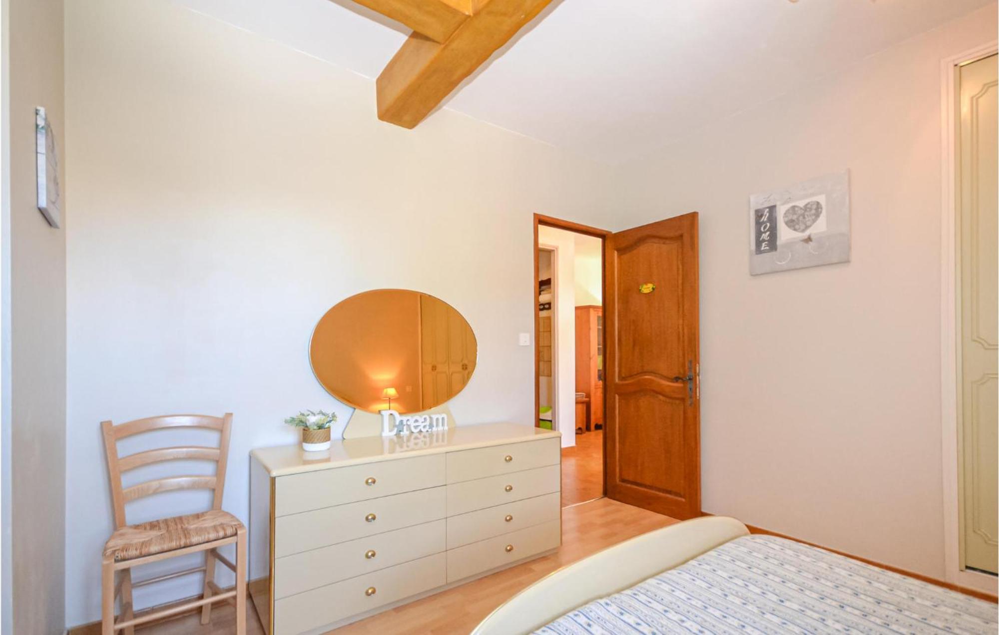1 Bedroom Pet Friendly Home In Entrechaux Buitenkant foto