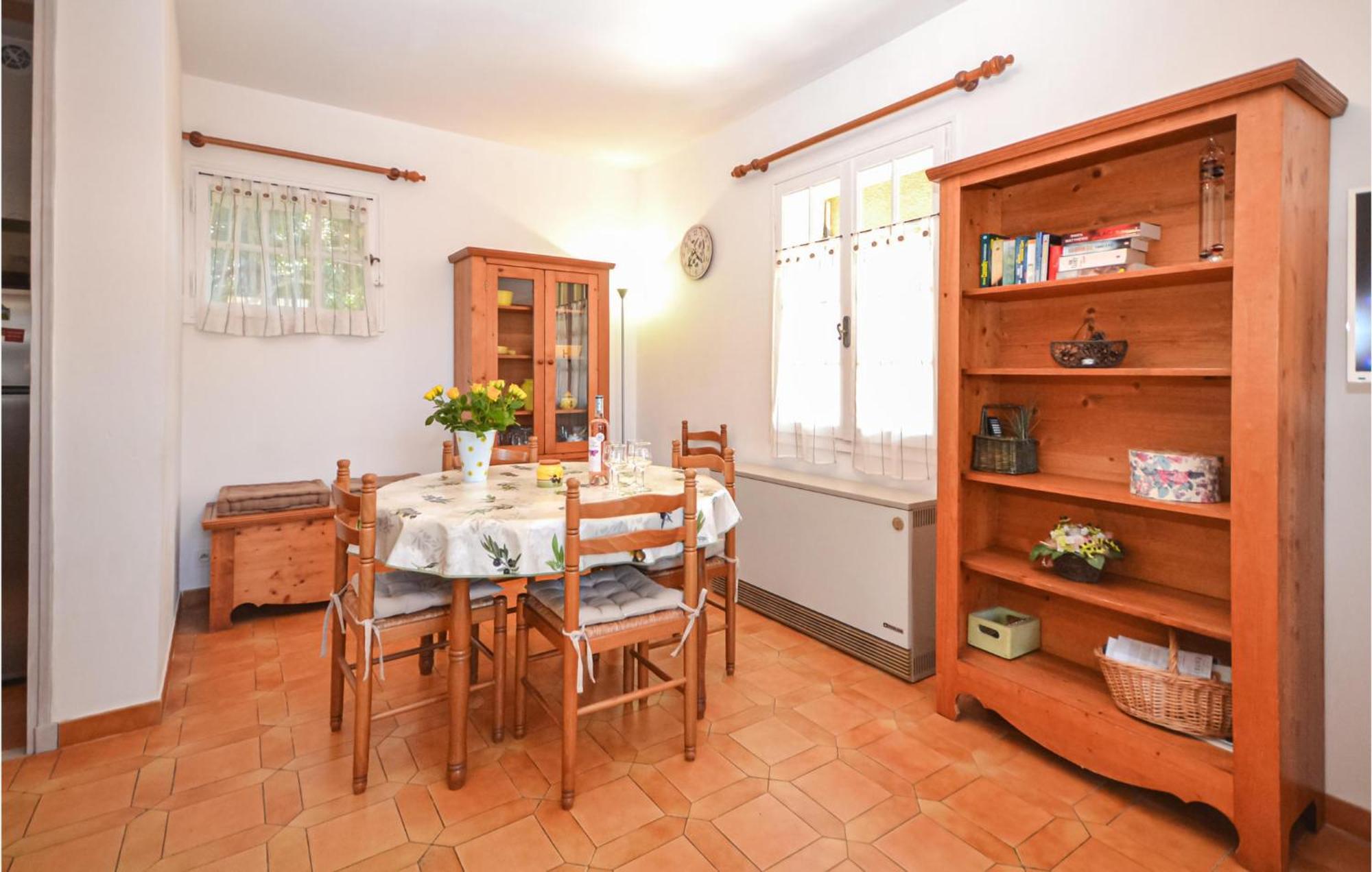 1 Bedroom Pet Friendly Home In Entrechaux Buitenkant foto